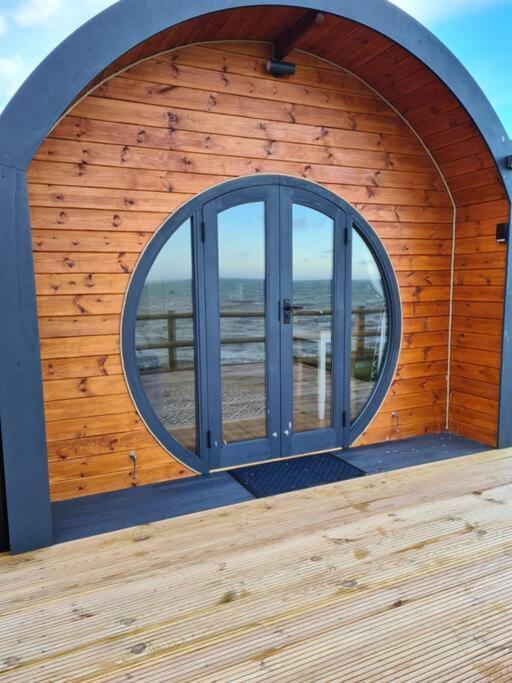 Spring Tide Cliff Top Glamping Pod With Direct Sea Views Берчингтон Экстерьер фото