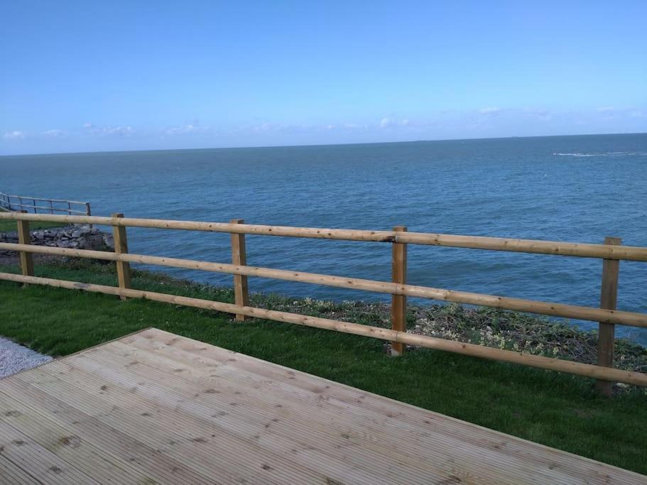 Spring Tide Cliff Top Glamping Pod With Direct Sea Views Берчингтон Экстерьер фото